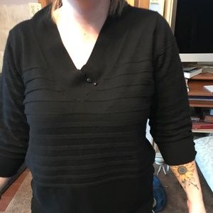 Black sweater with 3/4 length sleeve